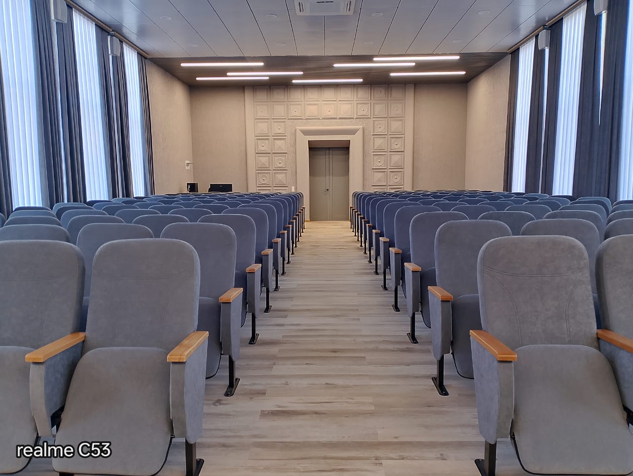Кресла для Центра комплексного обслуживания муниципального образования Новокубанского района! Кресла для Центра комплексного обслуживания муниципального образования Новокубанского района!